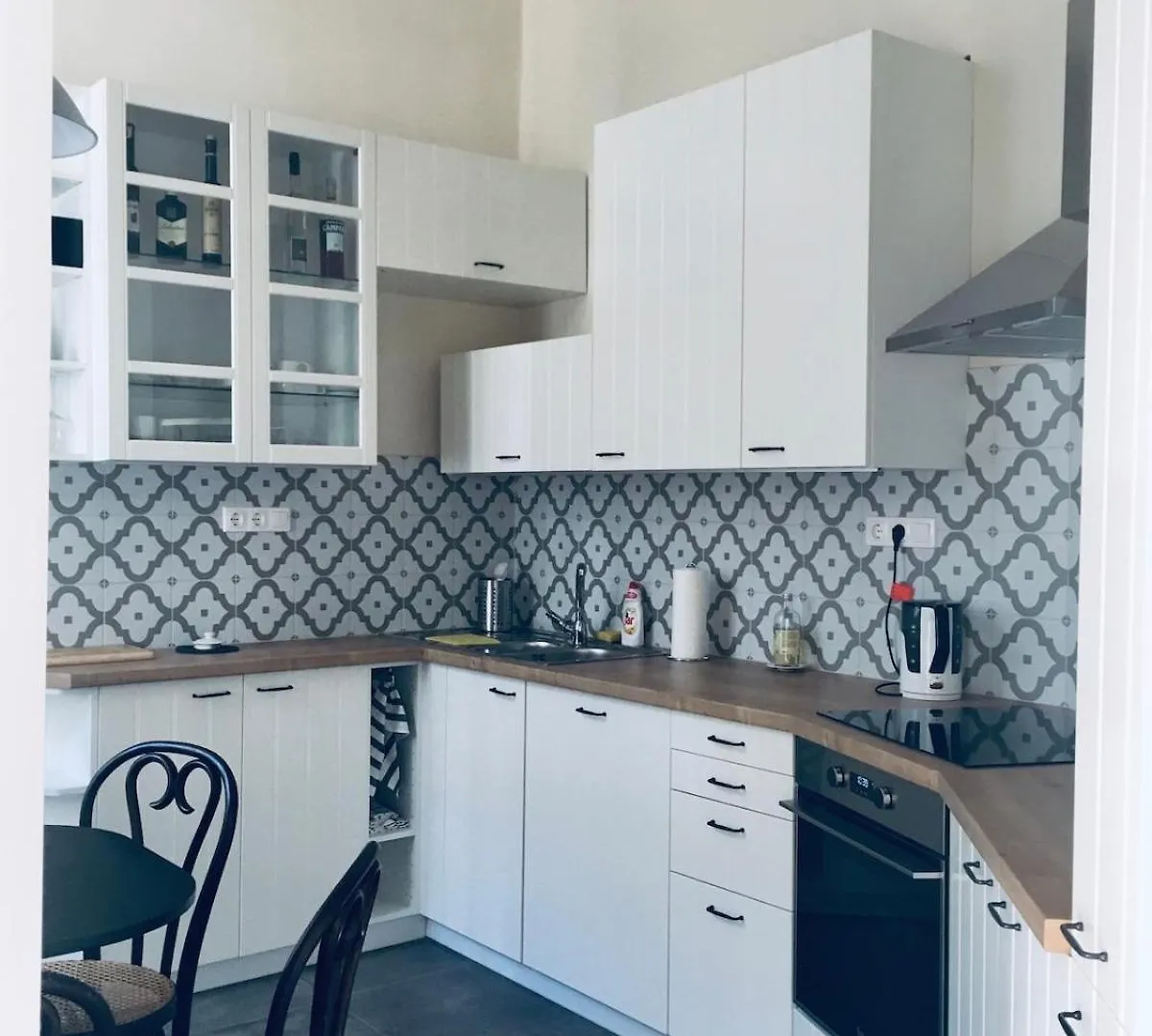 Unique And Stylish Downtown Apartment Budapesta